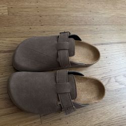 unisex clogs 