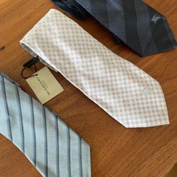 6 Burberry Neckties