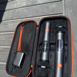 JBL Karaoke Wireless Microphones With Case 