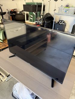 Hisense 40 Inch Flat Screen TV Not Smart TV