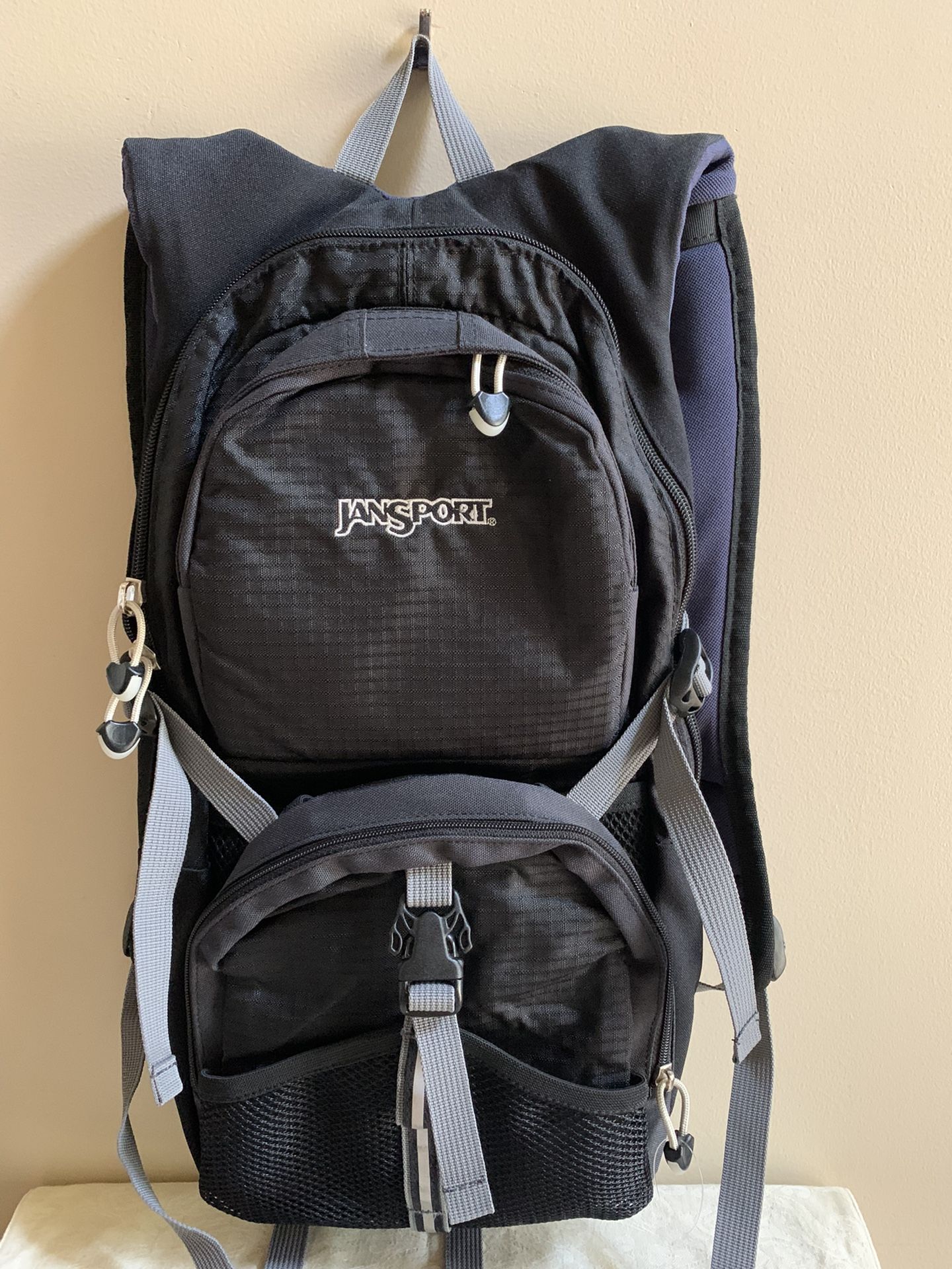 NWOT JanSport TN75 Hydration Backpack