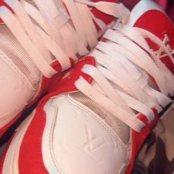 LV Trainer 54 Model White and Red