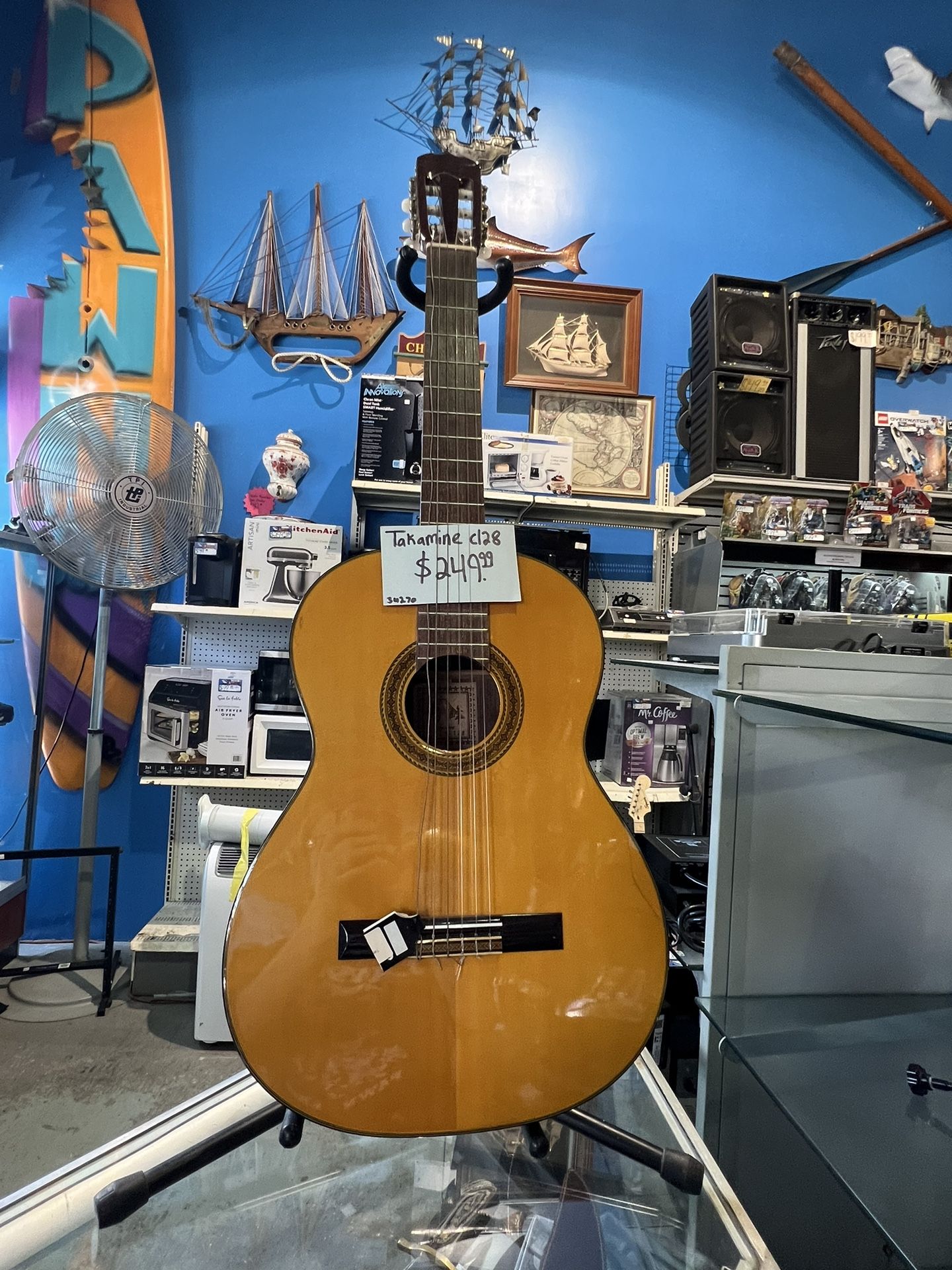 Takamine c128 acoustic guitar 