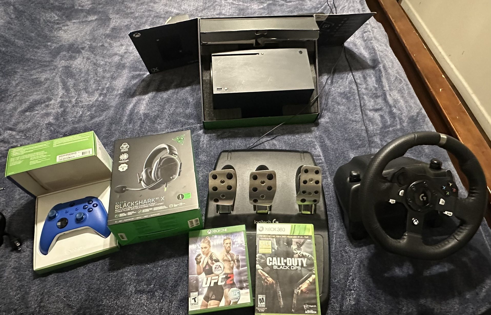 Xbox Series X BUNDLE (NEED GONE ASAP