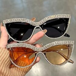 Elegant Rhinestone Cat Eye Sunglasses 