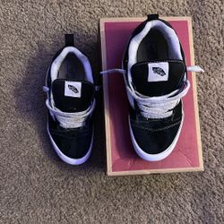 KNU SKOOL VANS (w/box)