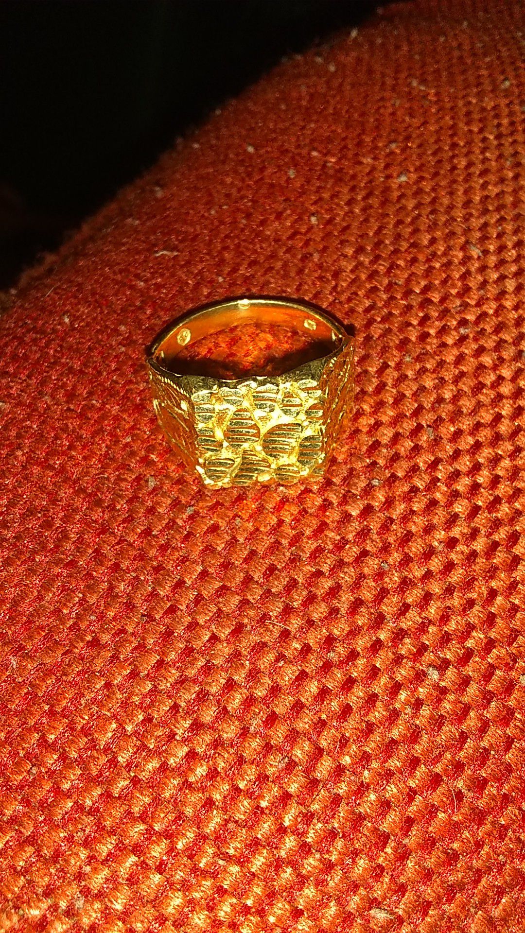 10kt sold gold nugget ring