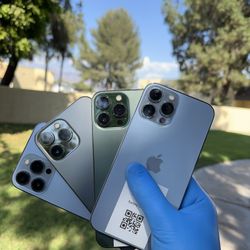 iPads 5 / 6 / 8 / Pro