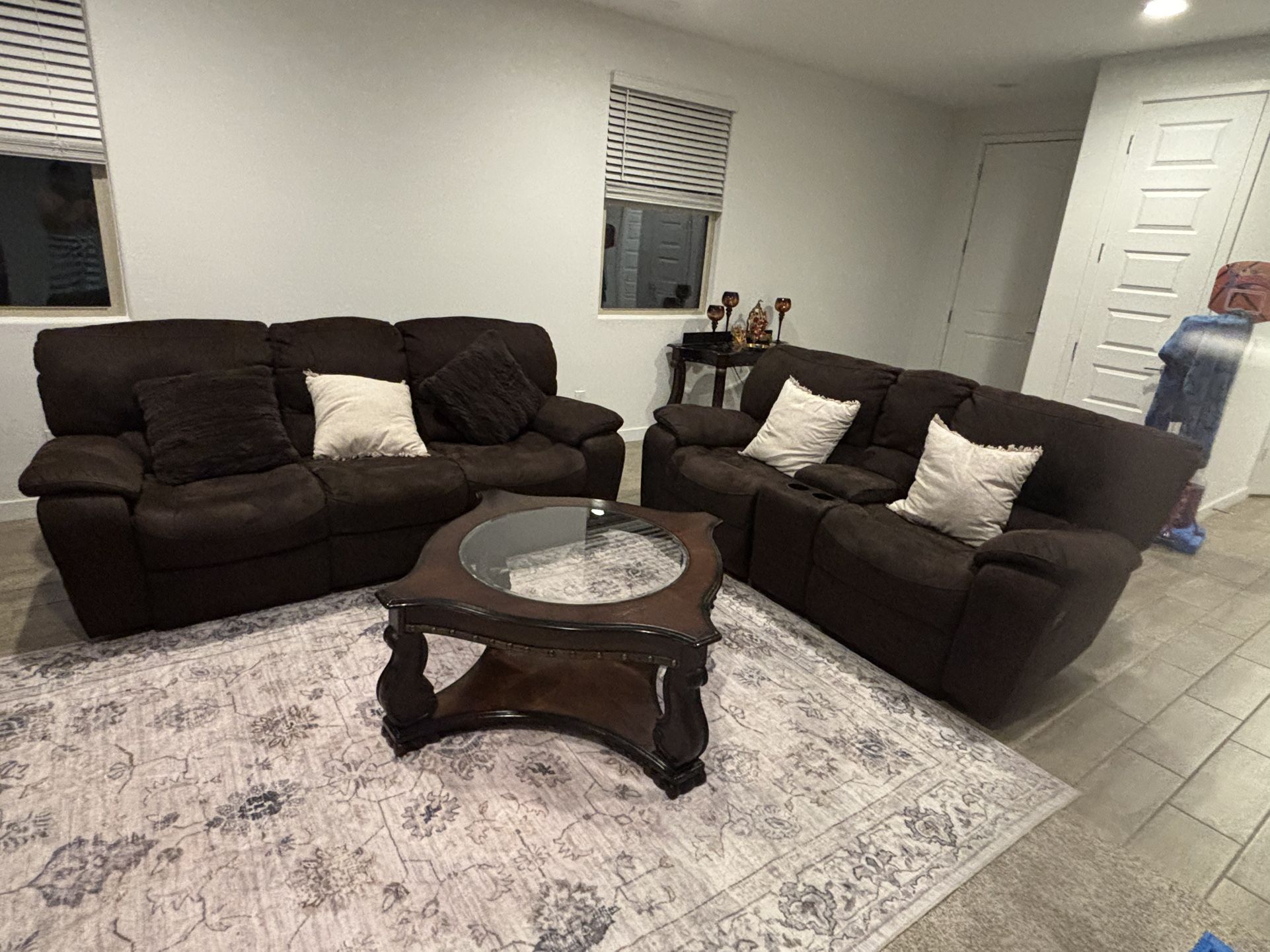 Sofa/Loveseat