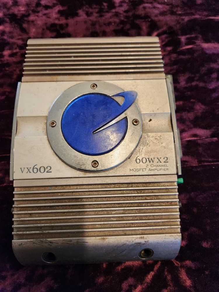 Planet Audio Amplifier
