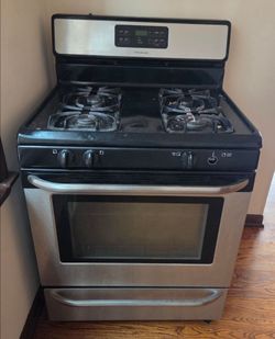Frigidaire Gas Stove Range Oven Works Fine