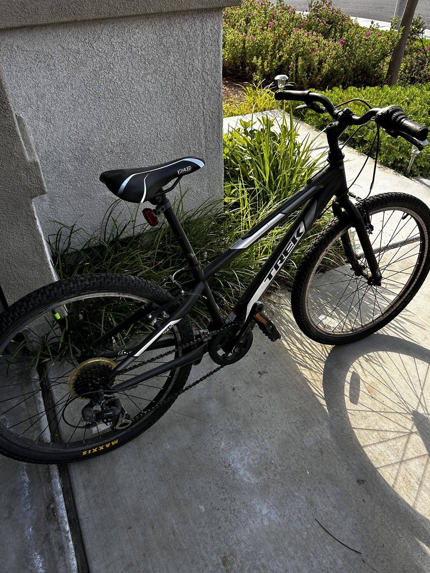 Trek MT200 Mountain Bike