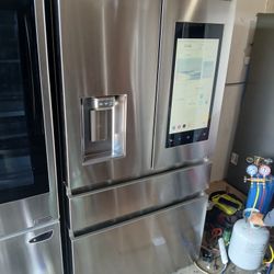 SAMSUNG FAMILY HUB COUNTER DEPTH 4 DOOR FLEX REFRIGERATOR 