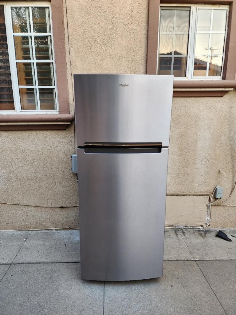 3 MONTHS WARRANTY 28x29x68 WHIRLPOOL REFRIGERATOR SILVER 18cuft