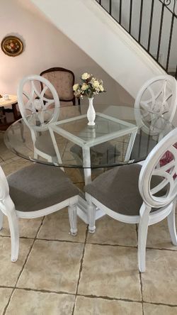 White dinning set