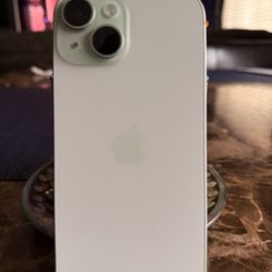 iPhone 15 Mint 128 GB Unlocked