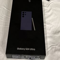 Phone Galaxy S24 Ultra with Galaxy Buds s3 pro