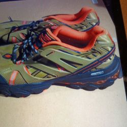 REEBOK " EASTLOGUE" DMX TRAIL SNEAKERS SIZE11