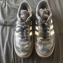 Women’s Black Adidas Sambas 7