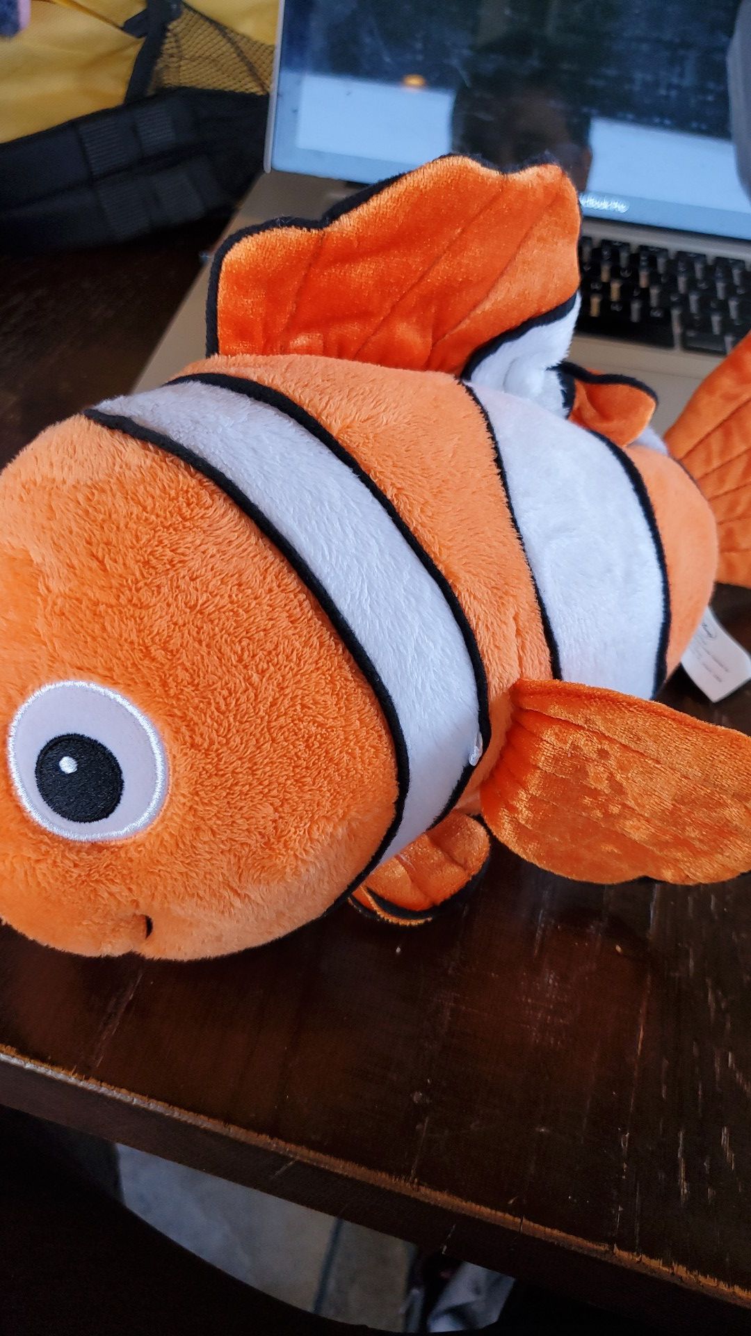 Nemo plush doll (medium)