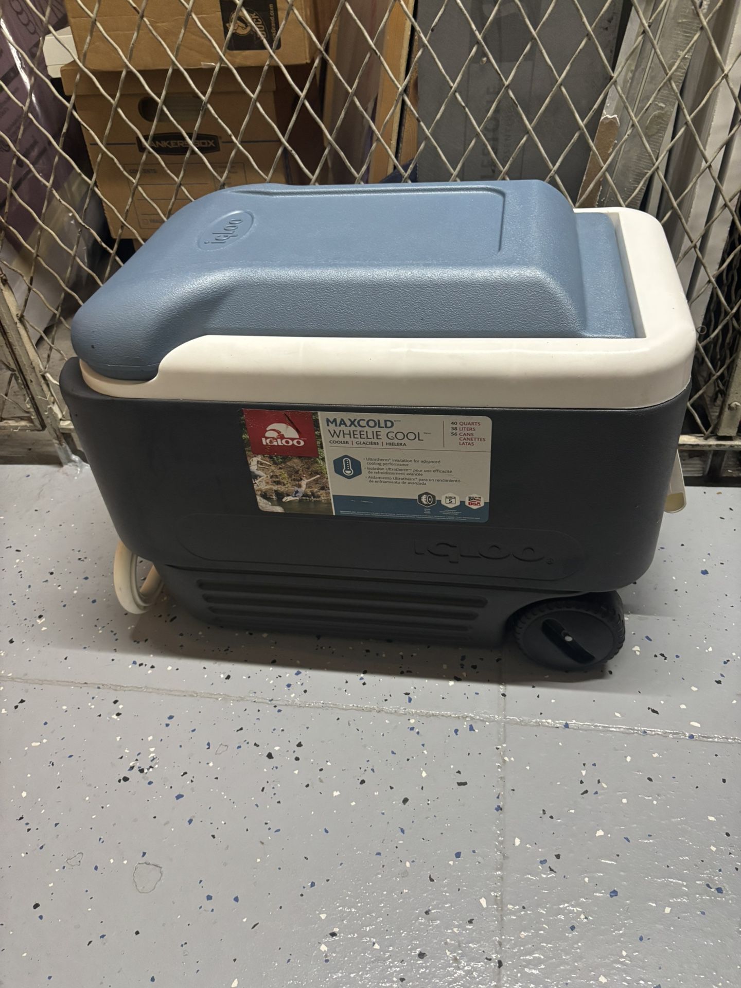 Brand New Igloo cooler With wheels 