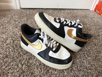 Men’s sz 10.5 Nike Air Force 1’s