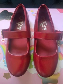 Girl shoes