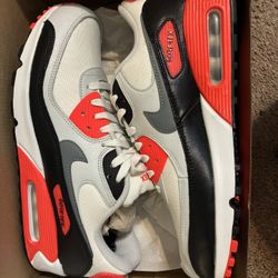 Air max 90 Size 10.5