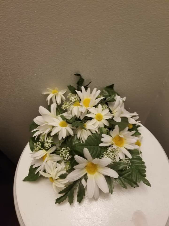 Floral centerpiece