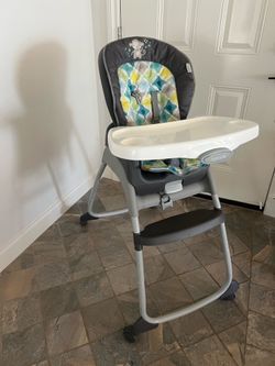 Portable highchair
