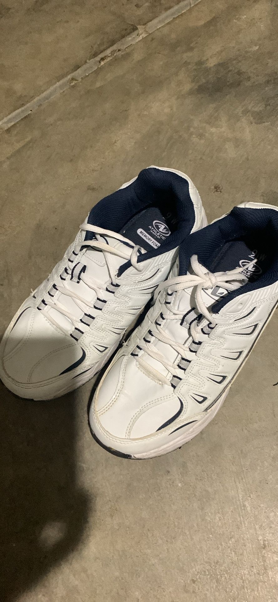 Shoes Size 9