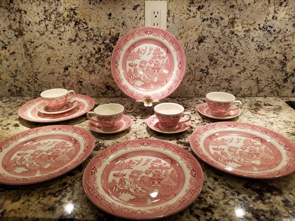CHURCHILL WILLOW/ROSA Dinnerware made in England