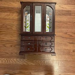 Fancy Jewelry cabinet 