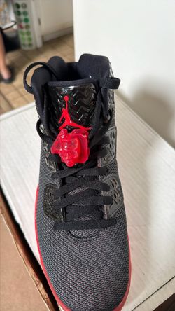 NIKE  AIR  JORDAN  SNEAKERS