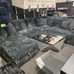  Brand New Sectional W/ Pull Out Bed & Stirage Chaise $1499