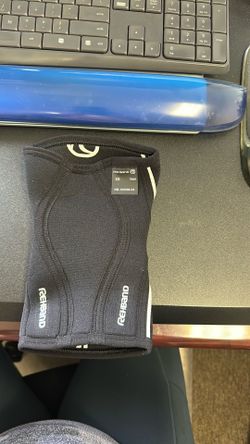 Knee Sleeve
