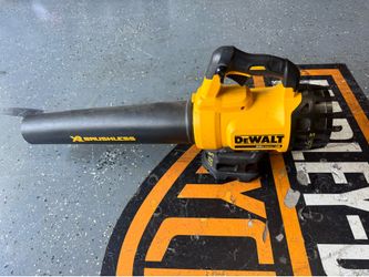 DeWalt Blower
