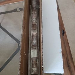 BRAND NEW BATHROOM WALL LIGHT  4 LAMPS