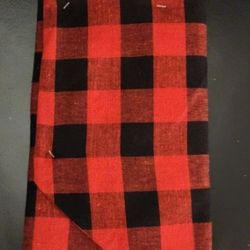 Black & Red Holiday Mini Tree Skirt