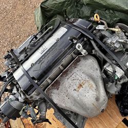 H22a4 Motor And H22z1 Transmission 