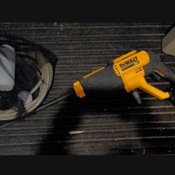 DeWalt 20V MAX 550 PSI 1.0 GPM Cold Water Cordless Battery Power Cleaner  (Tool Only) 