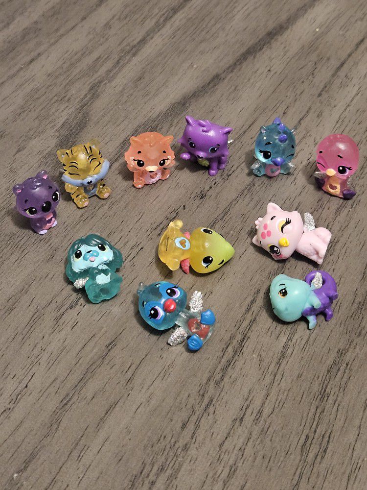 Lot 12 Hatchimals Small Animal Colectible Toys