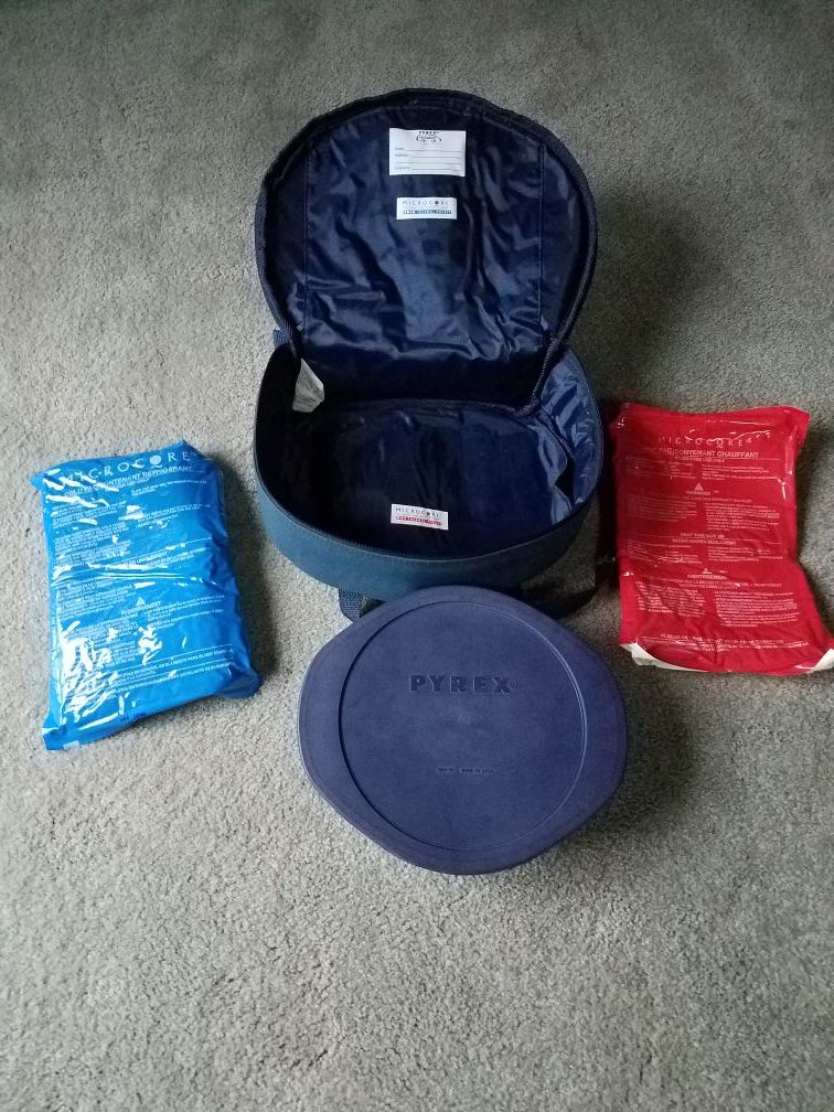 PYREX PORTABLE CONTAINER