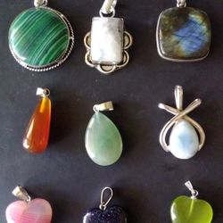 Pendants 