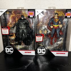 Batman & Superman Page Punchers Duo Collection with Box Like New. Pickup Only.