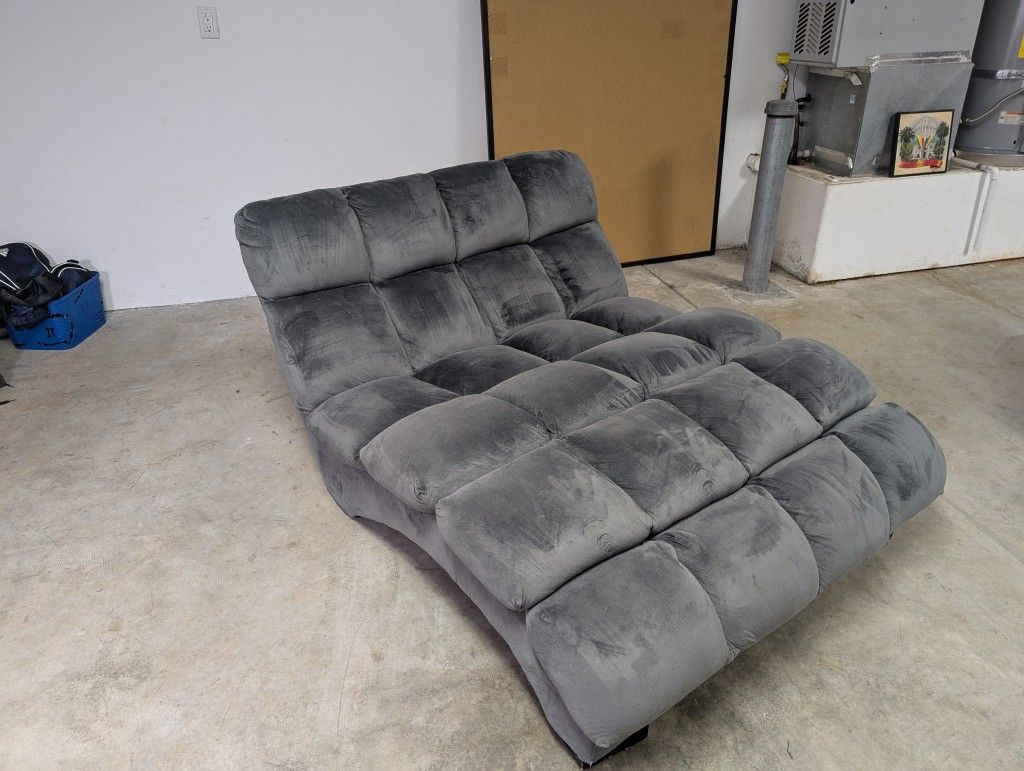 Double Chaise Lounge