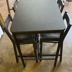 IKEA Table And 4 Chair Set 