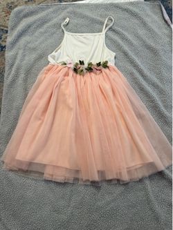 Girls dress size 4