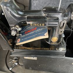 Singer 221 Sewing 