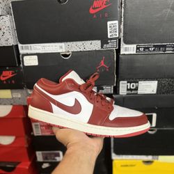 Jordan 1 Low Dune Red size 11 VNDS 